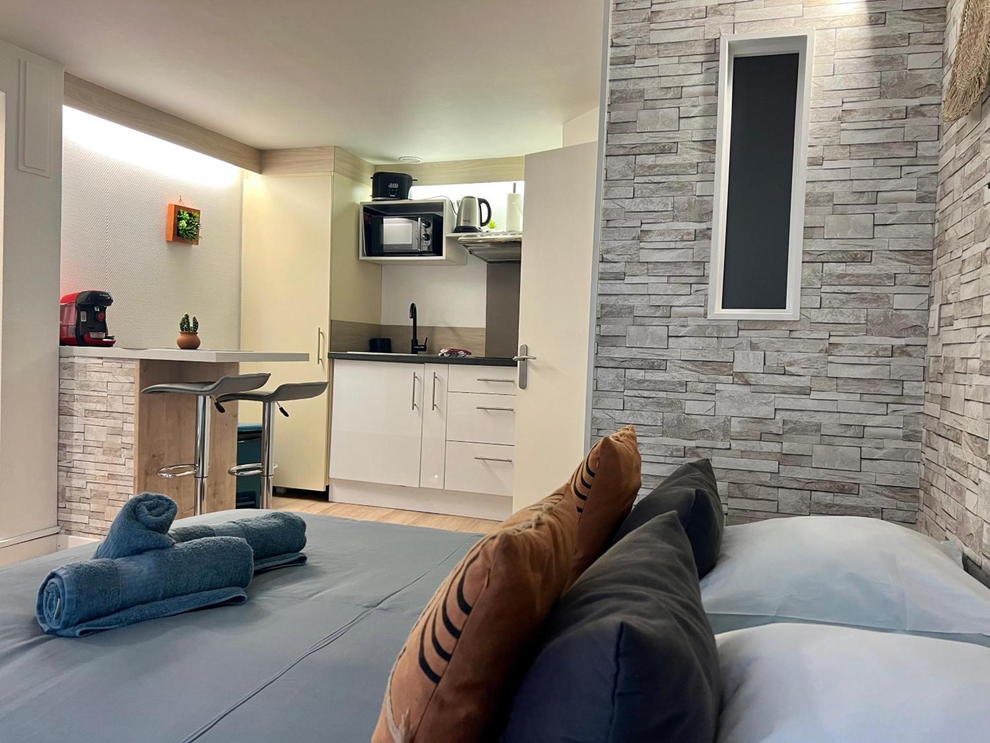Casa Cloutiers #1, #2 & #3 - Jolis Studios - Emplacement Ideal Hyper Centre Brive Eksteriør bilde